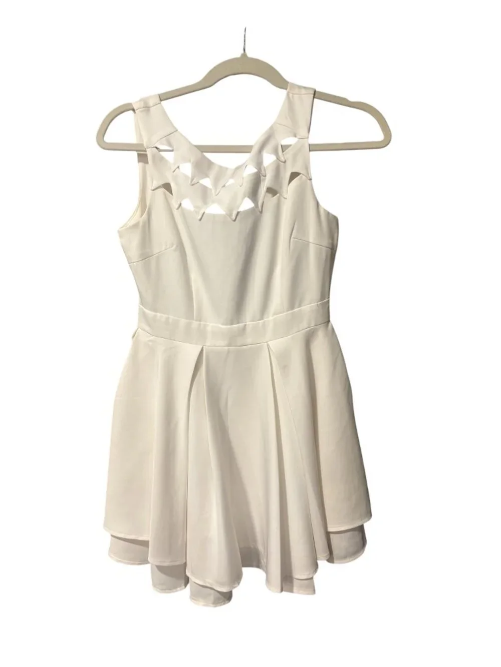 L'ATISTE by Amy Cutout Fit & Flare Dress - Picture 4 of 9